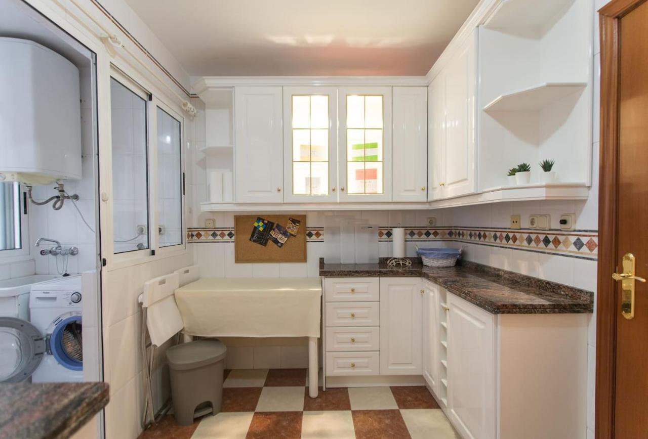 Nice Apartment Close To Mercado Central Alicante Exteriör bild